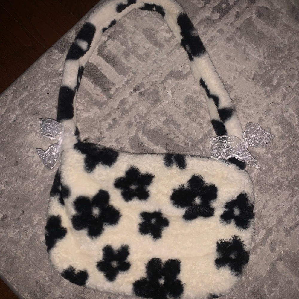 Furry flower Handbag with lace bows